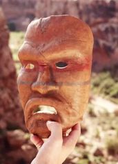 印第安人的绝密面具，用普通牛皮制成，却价值200万！火爆犯罪片